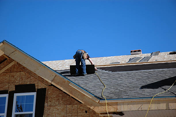 Best Best Roofing Contractors  in Nashvle, IL